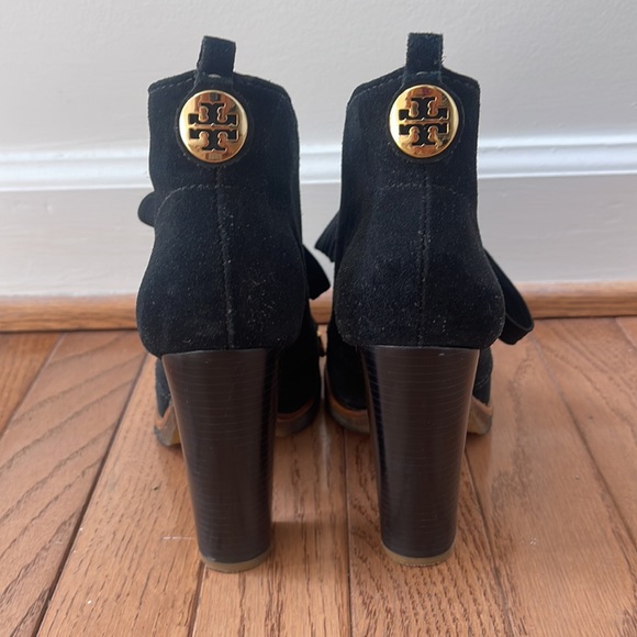 [SOLD] Tory Burch boot heels - Picture 4 of 9